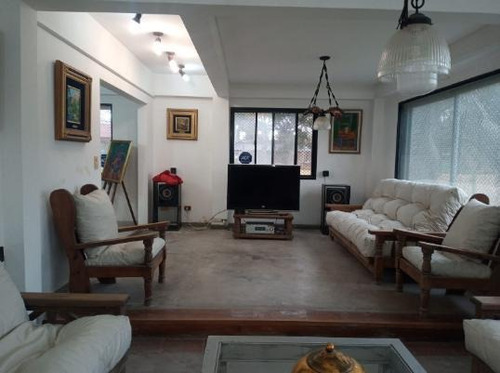 Imagen 13 de 25 de Exelente Casa Quinta En La Zona De Cañuelas - 4 Dor. Escritorio Y Oficina