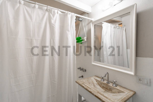 Venta Ph Tres Ambientes En Recoleta