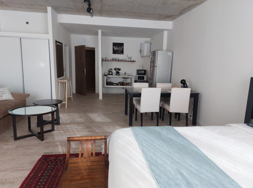 Departamento Alquiler Delta Center, Tigre, Oficina