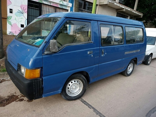Imagen 2 de 3 de Mitsubishi L300 1998 2.5 Minibus Dh