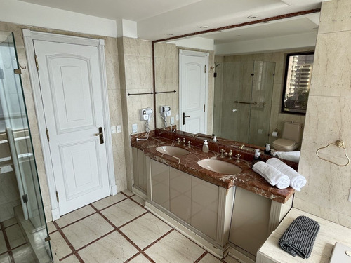 En Exclusividad Departamento Ubicado En El Barrio El Golf