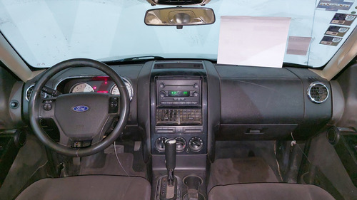 Ford Explorer 4.0 XLT BASE 4X2 V6 TELA AT