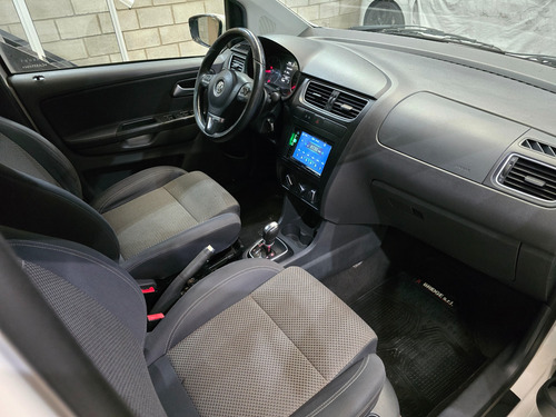 Volkswagen Suran 1.6 Imotion Highline 11c