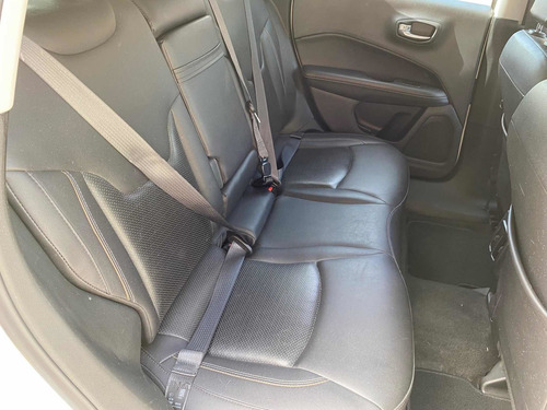 Imagem 14 de 15 de Jeep Compass 2017 2.0 Longitude Flex Aut. 5p