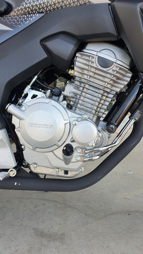 Imagen 5 de 15 de Honda New Cb Twister 250 - Mod. 2023 - Cb Twister 250 2023