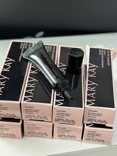 Corrector de ojeras amarillas Mary Kay