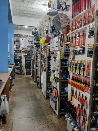 Vendo Uma Ferragem, Parafusos, Elétrica,hidráulica Tintas +