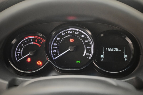 Imagen 12 de 15 de Renault Oroch Expresion 1.6 2020