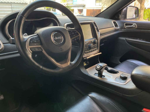 Imagen 10 de 15 de Jeep Grand Cherokee 2015 5p Limited Lujo 4x2 V8/5.7 Aut