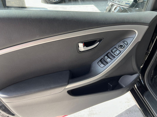 Hyundai I30 I30 1.8 16V AUT. 5P