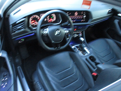 Imagen 10 de 15 de Volkswagen Jetta