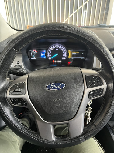 Ford Ranger 3.2L Dsl Xlt 4X4 At