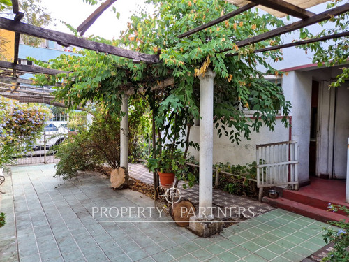 Venta De Casa Ley Pereira Con Patio En Barrio Trad...