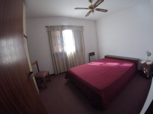 Imagen 13 de 14 de Impecable Chalet A La Venta En Barrio San Rafael