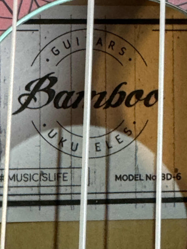 Ukelele Bamboo Verde (Usado)