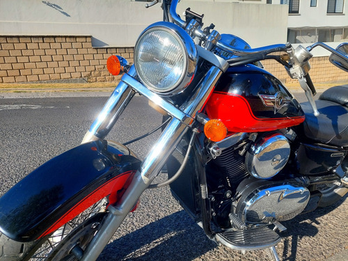 Potente Kawasaky Vulkan Classic Modelo 2005.