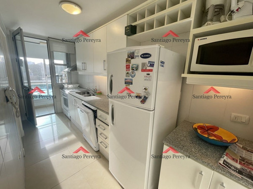 Imagen 8 de 25 de Amplio Apartamento De 3 Dormitorios + Dependencia A 100 Metros Del Mar