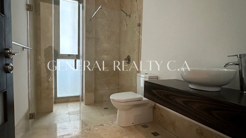 Casa En Alquiler 880 M2 Country Club