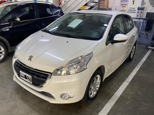 Ginza. Peugeot 208 Allure 1.5n Touchscreen 2016