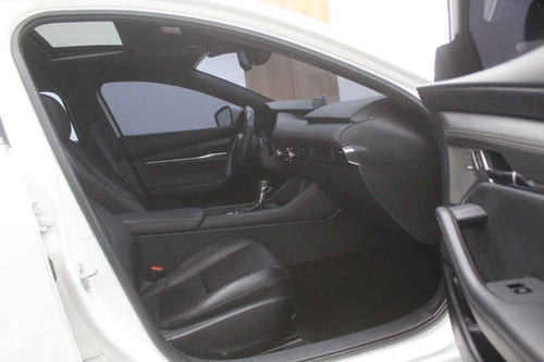 Imagen 15 de 15 de Mazda Mazda 3 2020 5p I Sport Grand Touring Hatchback