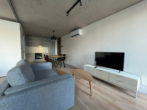 Imagen 12 de 15 de Alquiler Apartamento 1 Dormitorio Amueblado Ciudad Vieja Alma Duc