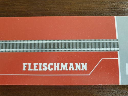 Imagen 2 de 3 de Vìa Fleischmann, Escala N 9106, Flexible Con Balasto