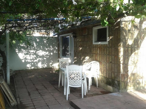 Casa/departamento En Alquiler En El Centro De Piriapolis