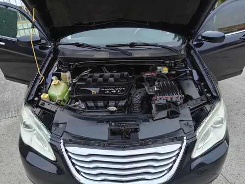 Chrysler 200