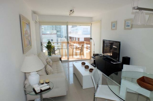 En Peninsula Departamento- Ref: 4089
