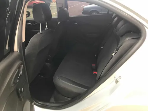 Chevrolet Onix LT 1.4 mecánico