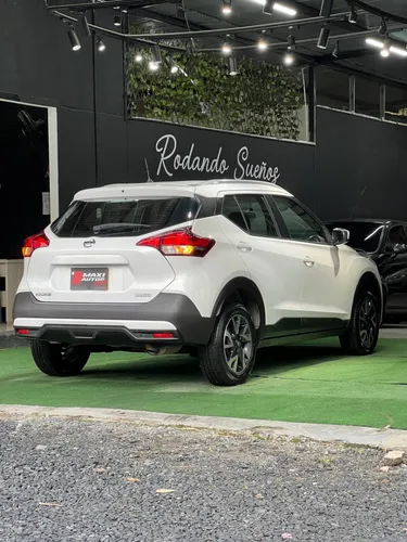 Nissan Kicks 1.6 Sense