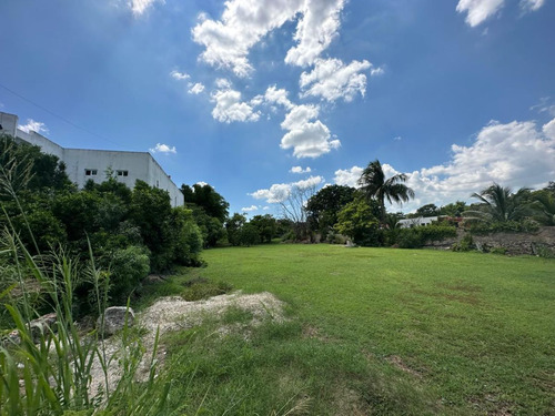 Terreno En Venta En Cholul Ubicado A Tres Minutos De Periferico