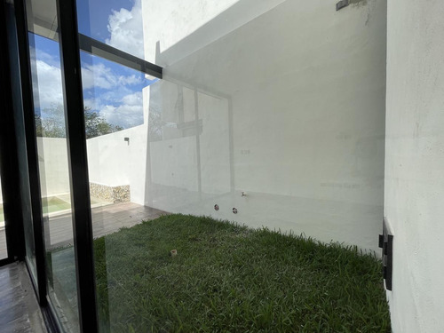 Imagen 10 de 30 de Casa En Renta En Mérida Con 3 Recámaras Con Piscina Y Automatizada - Temozón Norte