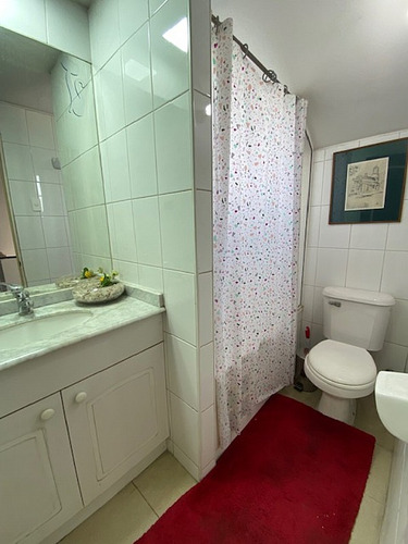 Amplia Casa De 5 Dormitorios En Excelente Sector De Maipu