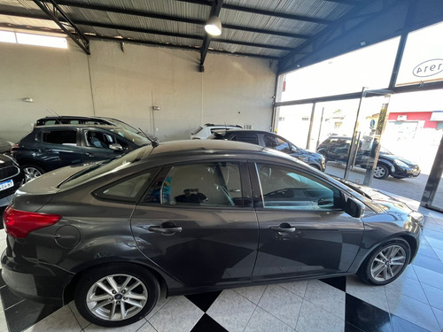 Ford Focus III 1.6 Sedan S