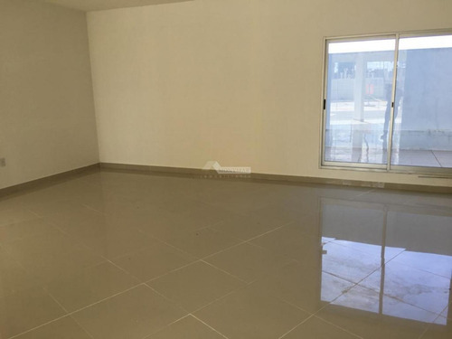 Local Malvin Venta Y Alquiler Frente Shopping De Malvin, SodiMac Y Disco! A Estrenar