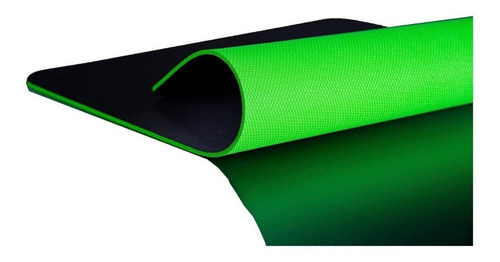 Mouse Pad gamer Razer Gigantus V2 de tela m 275mm x 360mm x 3mm negro