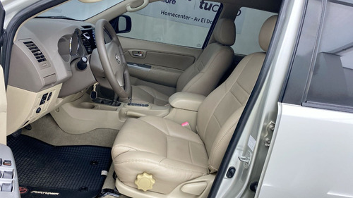 Toyota Fortuner 4.0 Sr5