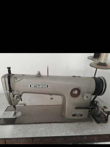 Maquina De Coser Mitsubishi