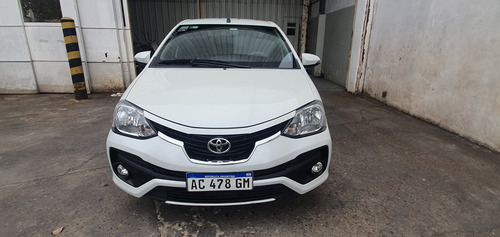 Toyota Etios 1.5 Platinum At