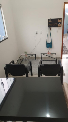 Imagem 4 de 10 de Casas - Ref: V13777