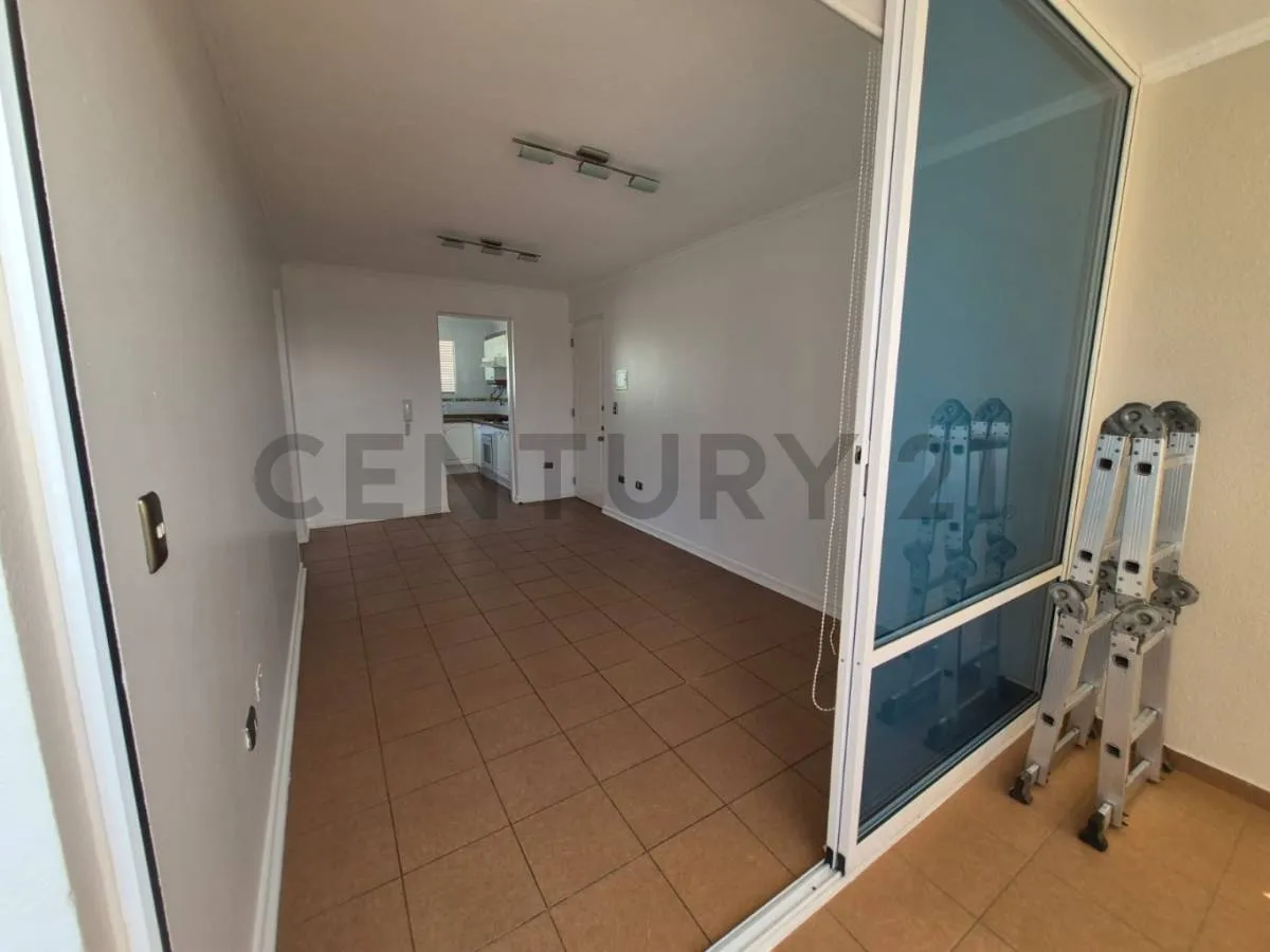Imagen 4 de 17 de Se Arrienda Cómodo Departamento En Exclusivo Sector Jardi...