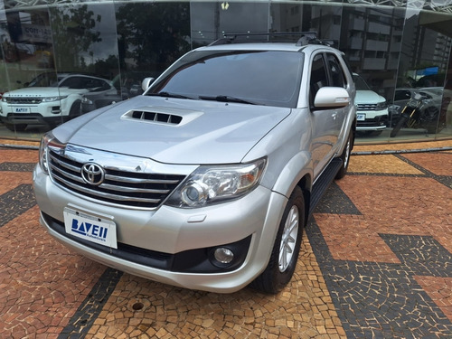 Toyota Hilux SW4 3.0 SRV 4X4 16V TURBO INTERCOOLER DIESEL 4P AUTOMÁTICO