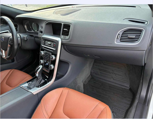 Volvo S60 2.0 T5 Momentum At