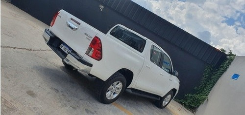 Toyota Hilux Srv 4x2 Automática