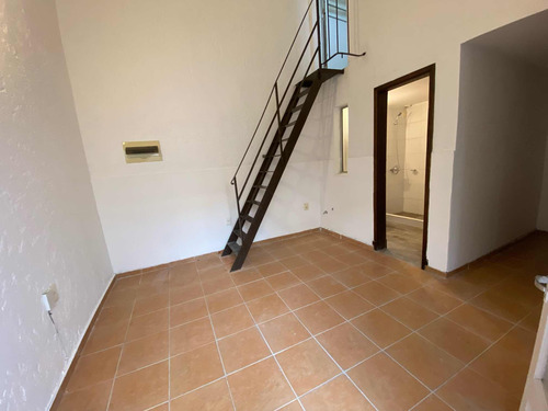 Alquiler Apartamento En El Cordon 2 Dormitorios Y Patio