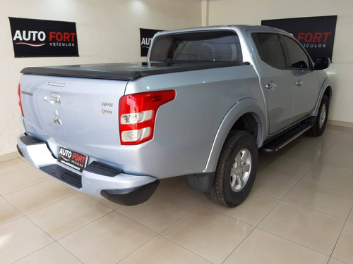 Imagem 6 de 10 de Mitsubishi L200 Triton 2.4 16v Turbo Diesel Sport Hpe-s Cd