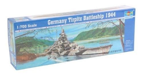 Maqueta Acorazado Tirpitz 1/700.