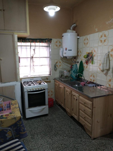 Imagen 8 de 16 de Casa En Excelente Ubicacion En Burzaco!!!!!
