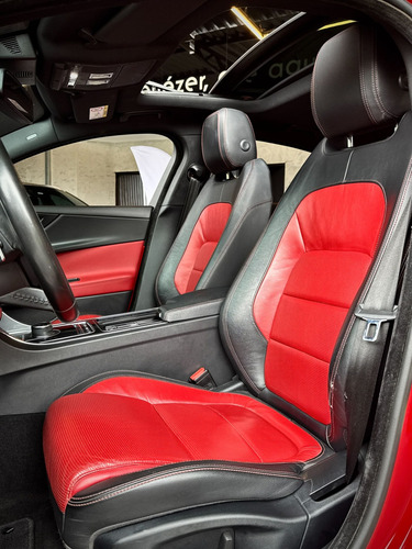 Jaguar XE 2.0 Turbocharged R-Sport Aut.
